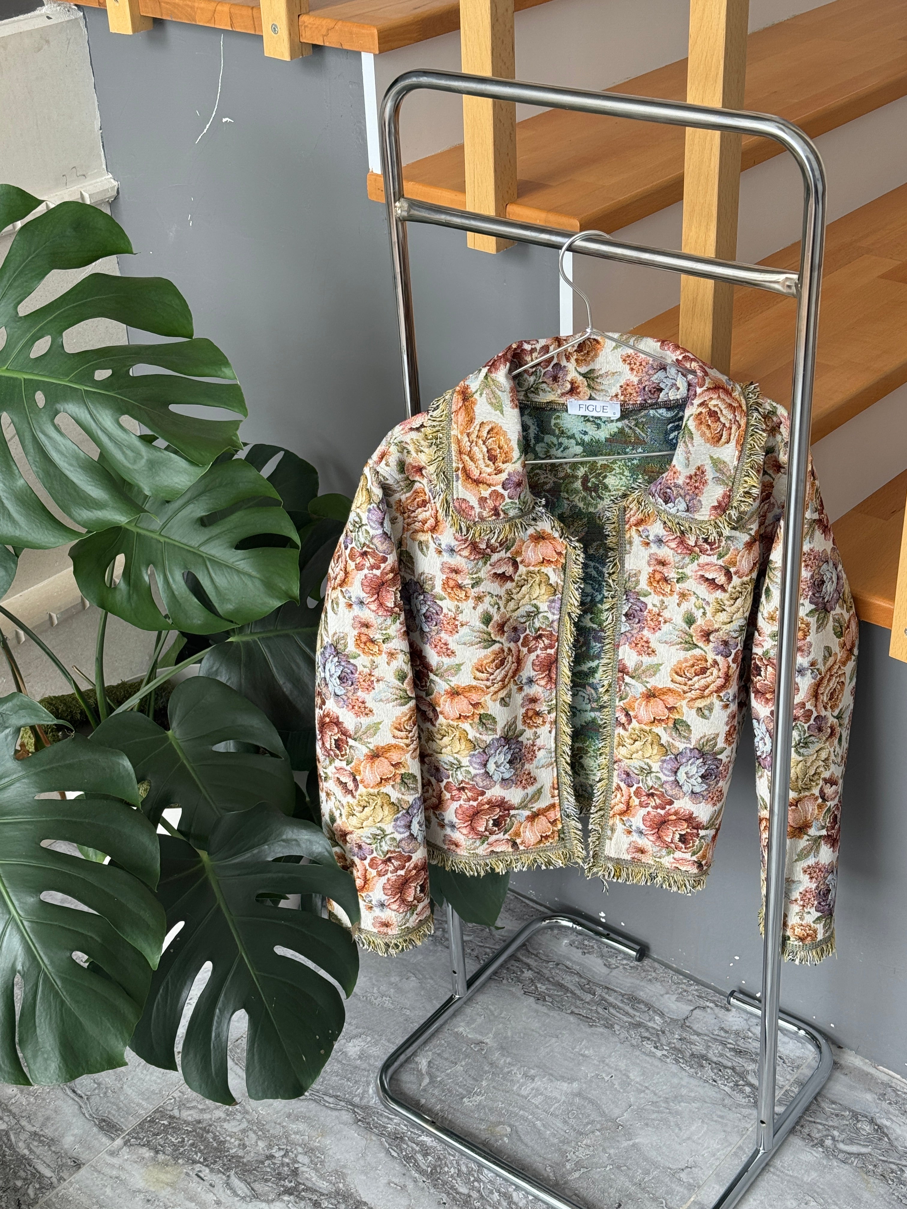FLORAL JACKET