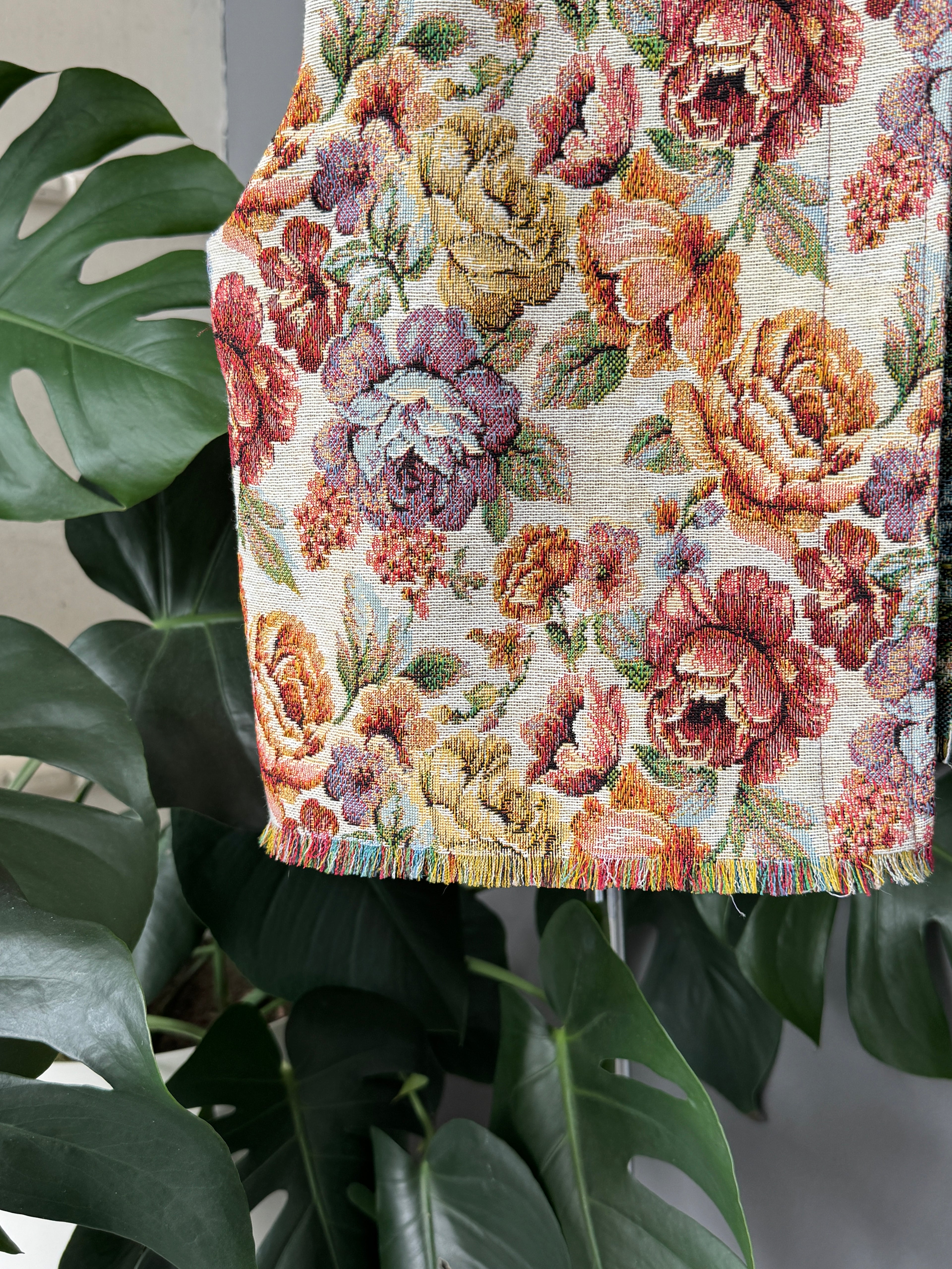FLORAL VEST
